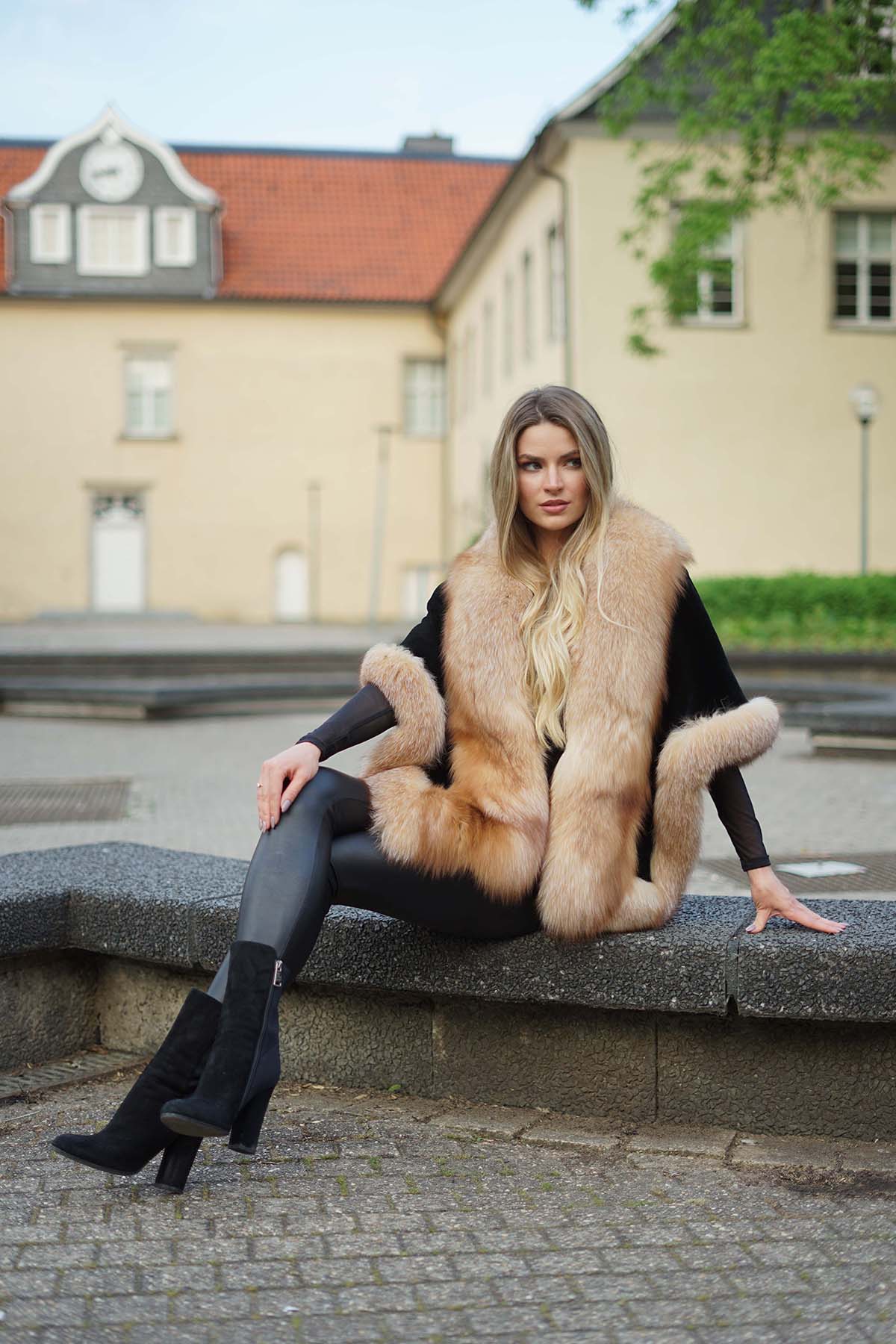 Echtfell Umhang Echtfell Stola Pelz Stola Pelz Umhang Pelzumhang Pelzboa ootd