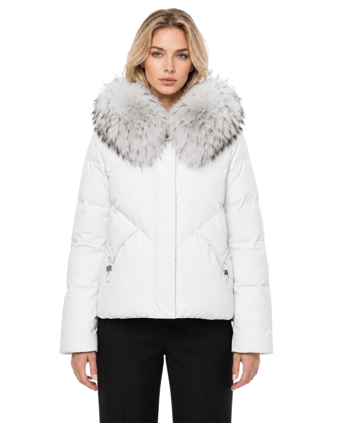 Weiße kurze Damen Winterjacke Chantal mit Finnraccoon Echtfellkragen
