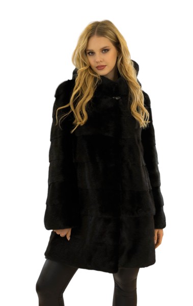 Pelzmantel aus Echtfell Nerz